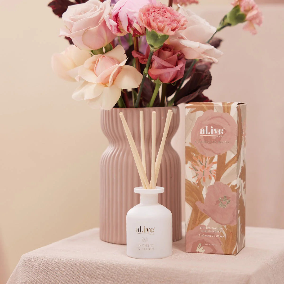 Al.ive Mini Diffuser - A Moment To Bloom