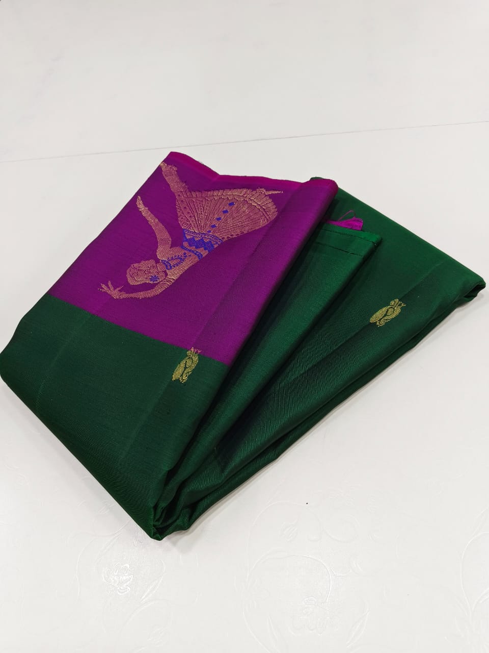 Pure kanchipuram silk sarees handwoven with 2 g pure jari unique collection-SRI001DG