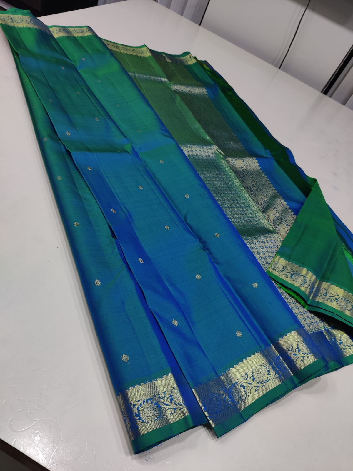 Pure kanchipuram silk sarees handwoven with unique pattern-SRISAI001KS