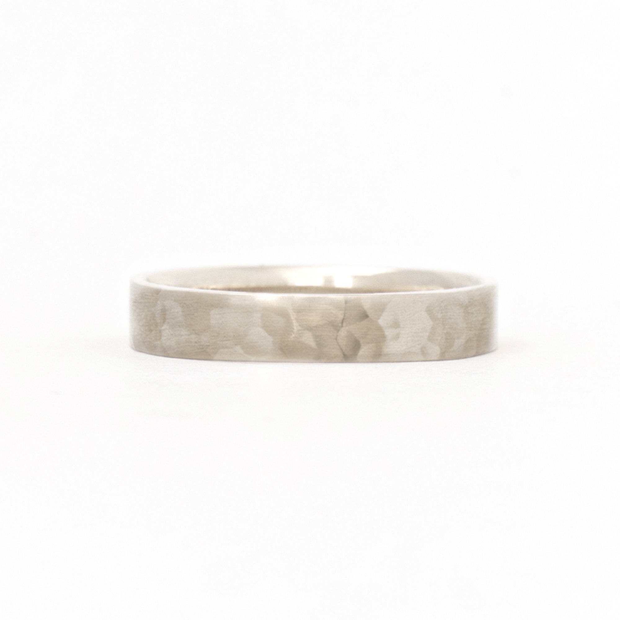 Square 4mm Hammered Band